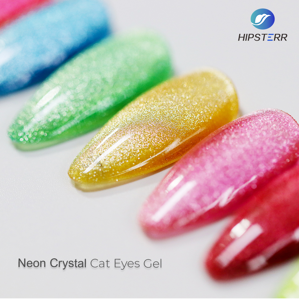 Fluorescent crystal green cat eyes gel nail art